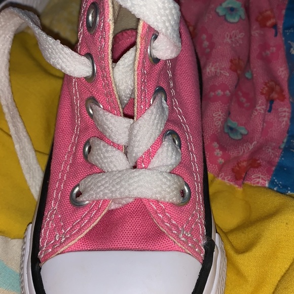 Converse infant sneakers. Size 3. - Picture 4 of 8